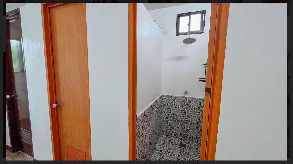 ג'נרל לונה Tres Islas Hostel מראה חיצוני תמונה