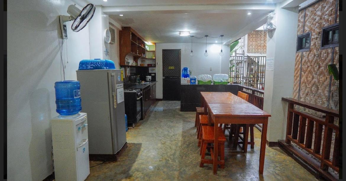 ג'נרל לונה Tres Islas Hostel מראה חיצוני תמונה